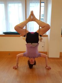 shirshasana-im-seil-frei